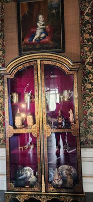 Part 1 of our tour of the kings palace.  Wilanów Palace is a former royal palace located in the Wilanów district of Wars