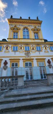 Part 2 of our tour of the kings palace.