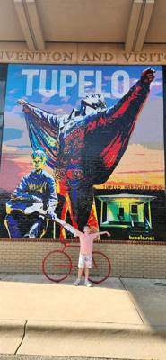 We took a driving tour of spots in Tupelo that were important in Elvis' life.  They are in no particular order but inclu