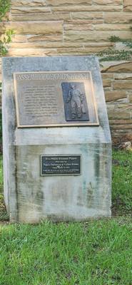 We took a driving tour of spots in Tupelo that were important in Elvis' life.  They are in no particular order but inclu