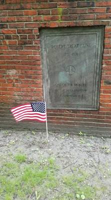An inexpensive, good for you, lots of learning experience we had in Boston was walking the Freedom Trail.  Throughout do