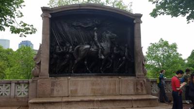 An inexpensive, good for you, lots of learning experience we had in Boston was walking the Freedom Trail.  Throughout do
