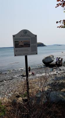 Went to Shore Path down in Bar Harbor this morning before browsing the shopping area of town.  Short relaxed walk, nicel