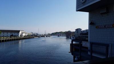 Who wants to see the draw bridge in Mystic, CT raise?  This happens once an hour during the good months.