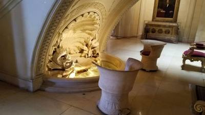 So while Julie and I were in Newport, RI we had some spare time so we decided to stop by a few of the Vanderbilt mansion