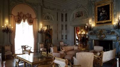 So while Julie and I were in Newport, RI we had some spare time so we decided to stop by a few of the Vanderbilt mansion