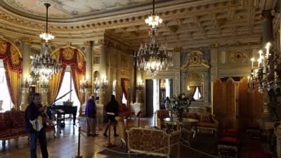 So while Julie and I were in Newport, RI we had some spare time so we decided to stop by a few of the Vanderbilt mansion
