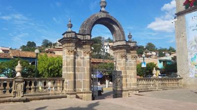 On our way to Talpa we stopped at a local camp area and were treated to some delicious foods.  Steak, vegetables, salad,