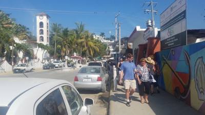 Today's trip (Part 1) was to Bucerias, Nayarit.  We met Linda and Marlin in downtown Puerto Vallarta and took the bus th
