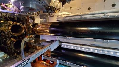 Really neat!  Got to go on the USS Bowfin at the Pacific Fleet Submarine Museum at Pearl Harbor.  REALLY well put togeth