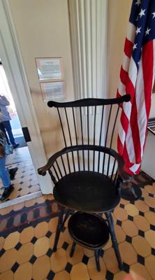 The Carpenter’s Company, established in 1724, which is one of the oldest craft guilds in the US, built Carpenter’s Hall 