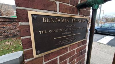 The last stop on the first day of touring Philadelphia, we visited Christ Church and its burial grounds that were establ