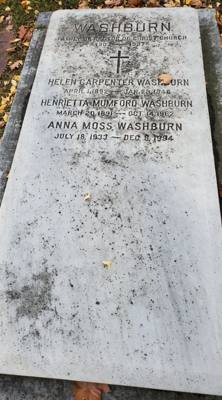 The last stop on the first day of touring Philadelphia, we visited Christ Church and its burial grounds that were establ