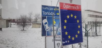 Passing from Hungary into Austria on the way to Vienna.  New adventures.  That building used to be the checkpoint betwee